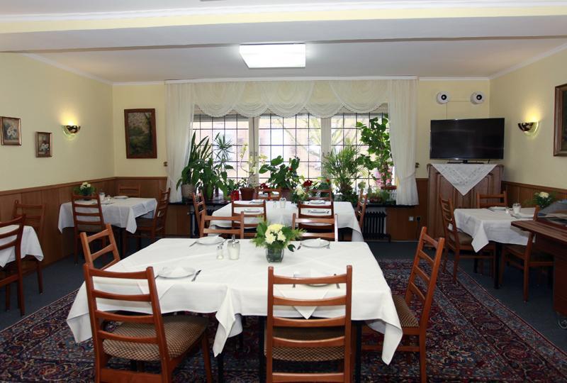 Hotel Haus Isenburg Neu-Isenburg Ngoại thất bức ảnh